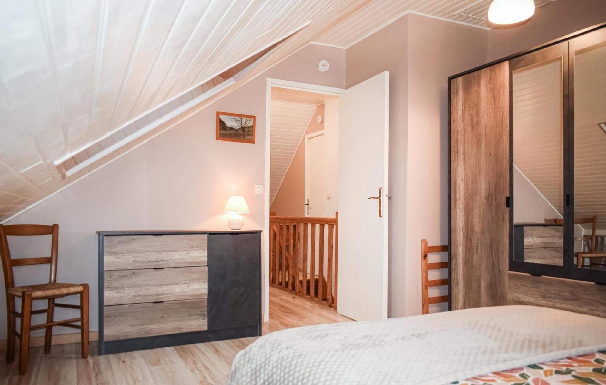 3 Bedroom Awesome Home In Lézardrieux Eksteriør billede